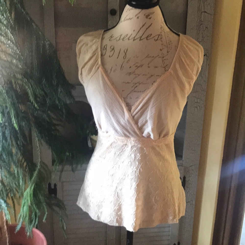 Beautiful top😍 - Picture 2 of 5